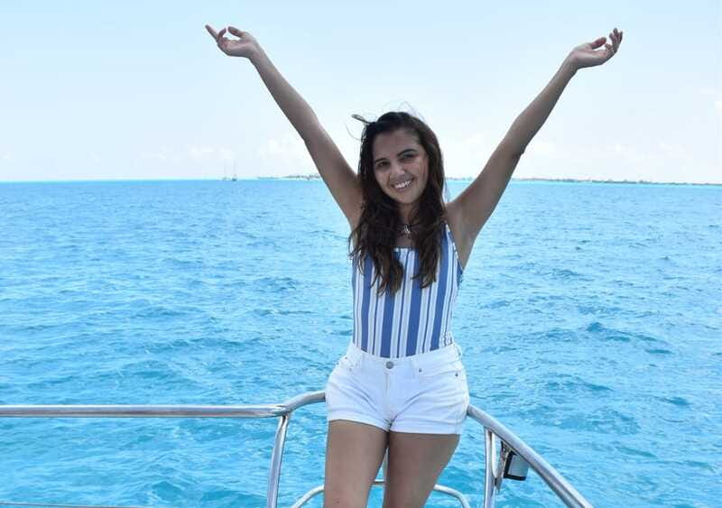 Cancun: Isla Mujeres Only Adults Catamaran, drinks & snorkel - Cancun to Isla Mujeres by catamaran
