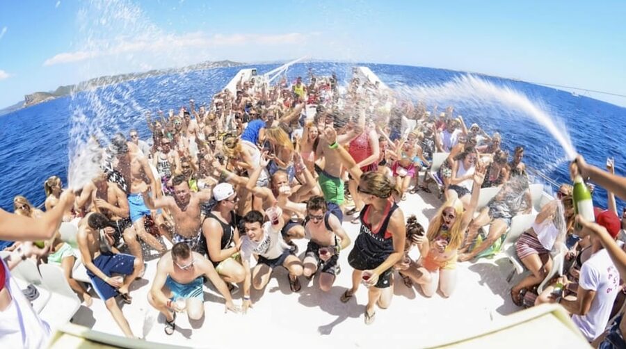 Cannes: Party Boat with Live DJ - Live music, rooftop views, and the social mood