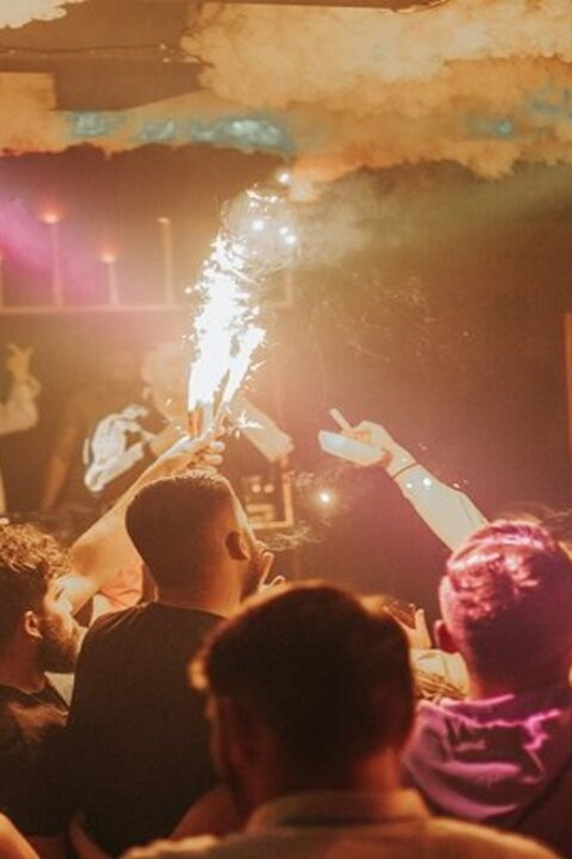 Cappadocia: Guided Bar Crawl with Hotel Pickup and Snack - Hotel Pickup From Seven Cappadocia Towns