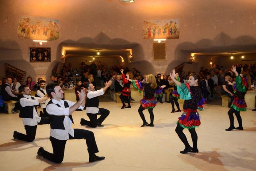 Cappadocia: Traditional Turkish Performance Night with Drink - Getting to Yaşar Baba Restaurant in Uçhisar