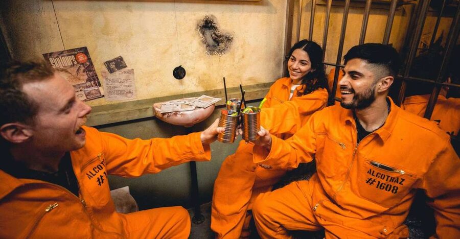 Cardiff: Alcotraz Immersive Prison Cocktail Experience - Why the 105-minute schedule matters