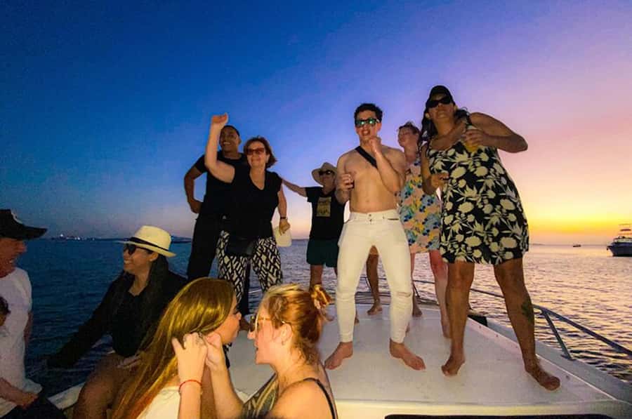 Cartagena: Boat Party in the Bay of Cartagena with Open Bar - Key points to know before booking