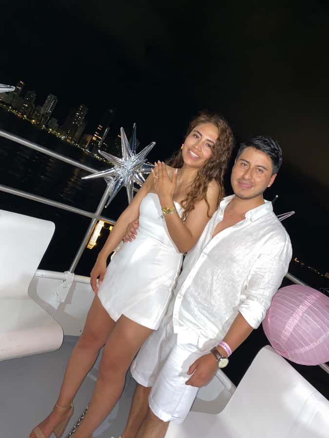 Cartagena: Buffet & party night,cocktails sailing in the bay - Buffet dinner, cocktails, and what is included