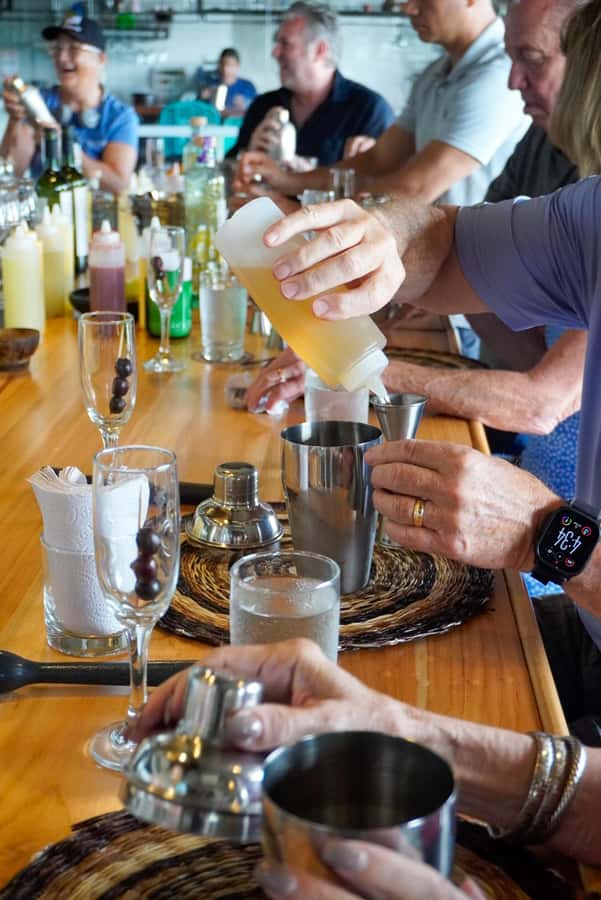 Cartagena: Colombian Cocktail Masterclass - Why the Caffé Lunático location matters