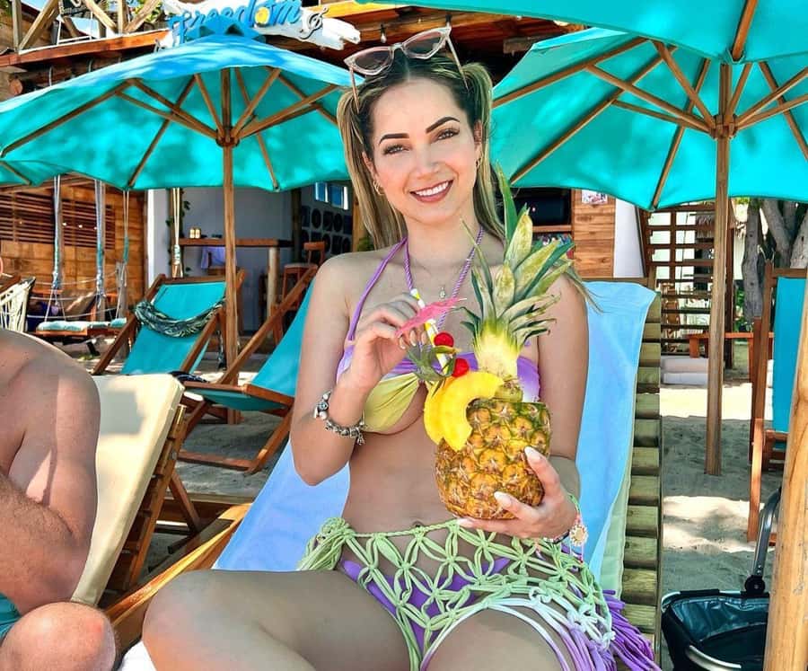 Cartagena: Cristal Beach Day Trip with Cocktail and Lunch - Who will enjoy this experience most