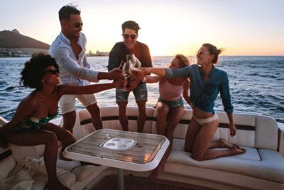 Party Boat to Cholon Beach with 2 Drinks & Lunch