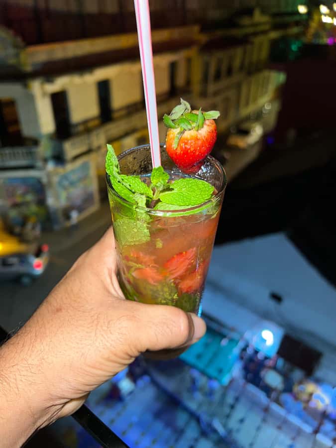 Cartagena: Party Bus Tour In Cartagena - Bocagrande in a quick 15-minute look
