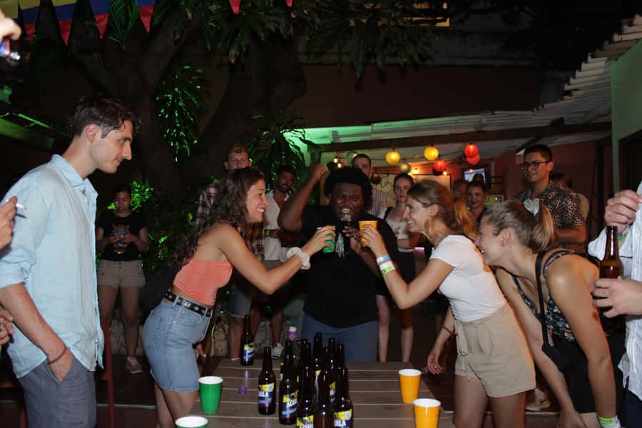 Cartagena: Pub Crawl with Dancing Lessons and Free Shots - The opening: games, drinks, and a quick way to meet people