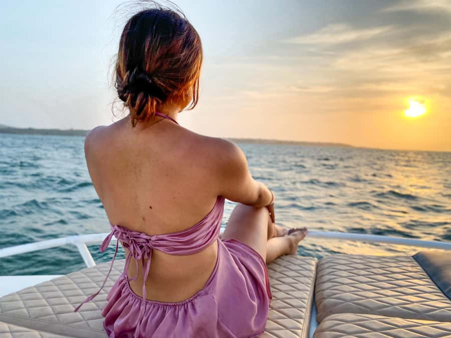 Cartagena: Sunset baytour with Dj, drinks and disco - Cartagena’s skyline looks different from the water