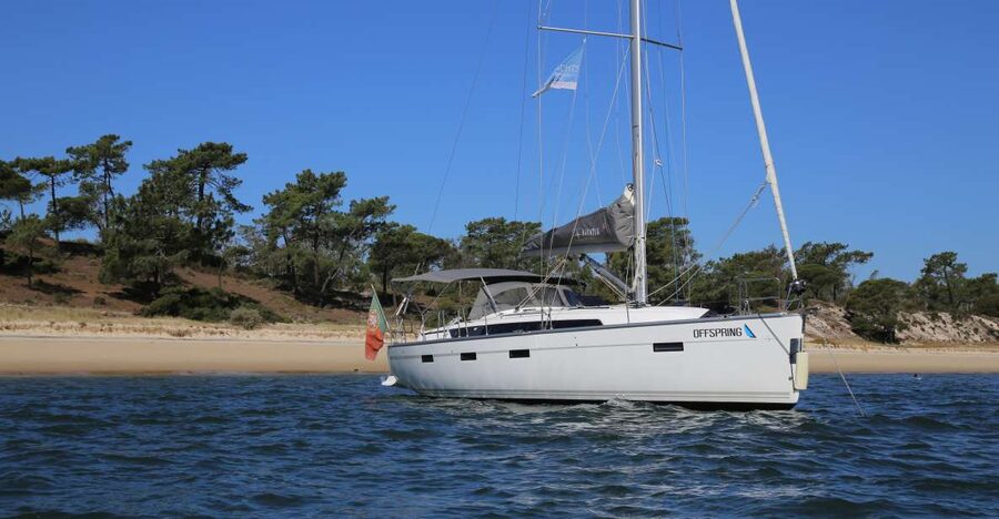 Cascais: Sailing Tour with Drink - Follow the beaches from Cascais to Oeiras