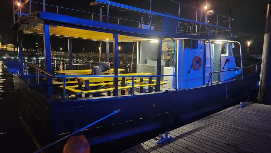 Cascais: Sunset Cruise to Lisbon with Open Bar - Key points to know before you book