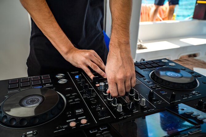 Catamaran Booze Party With Open Bar in Cancun - Key things to know before booking