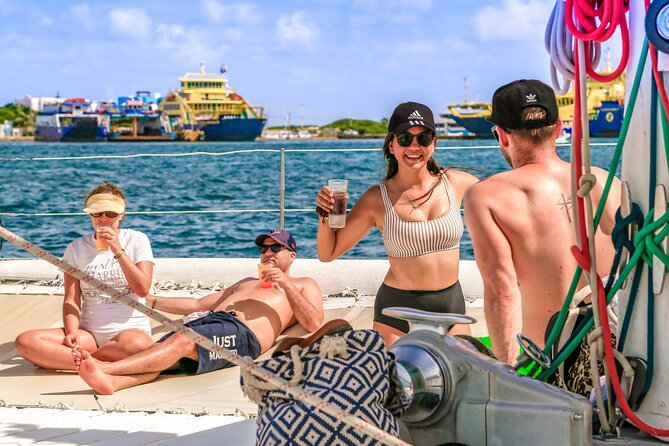 Catamaran to Isla Mujeres Snorkeling Tour with Open Bar and Lunch - A short look at downtown Isla Mujeres