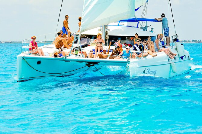 Catamaran to Isla Mujeres Snorkeling Tour with Open Bar and Lunch - The ride back to Cancun