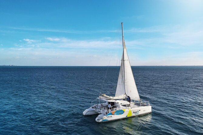 Catamaran Tour to Isla Mujeres Open bar and Lunch - Family fit, group size, and pace