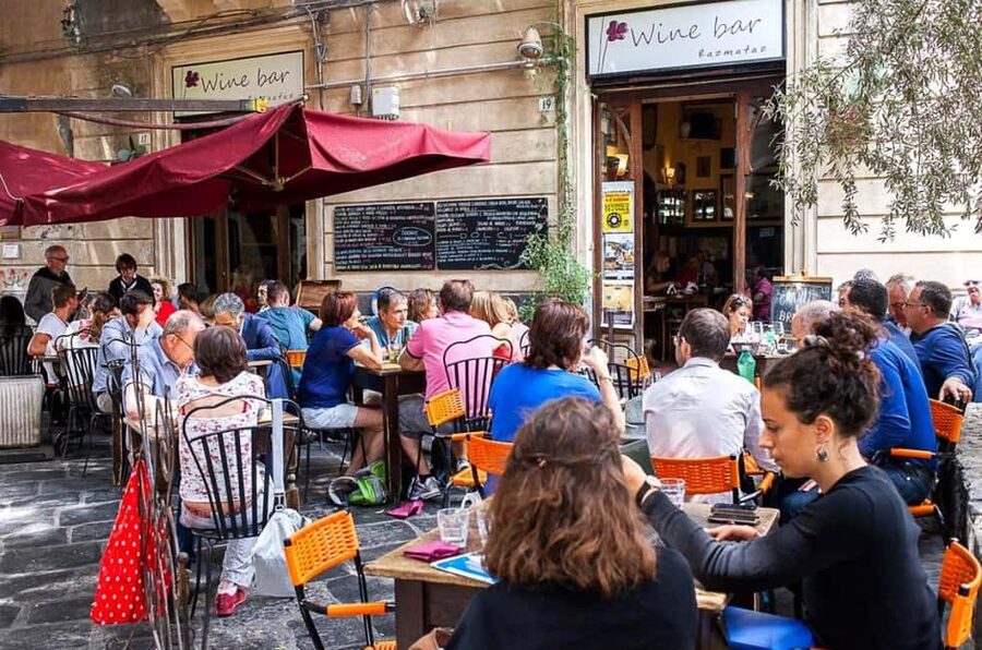 Catania Guided Bar Crawl in the Old Town - Key points at a glance