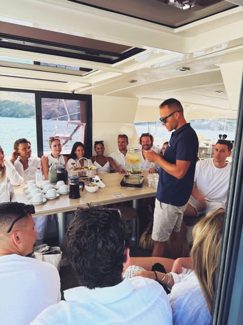 Chania: Afternoon Catamaran trip - Dinner, Drinks & Sunset - Who should book this cruise?
