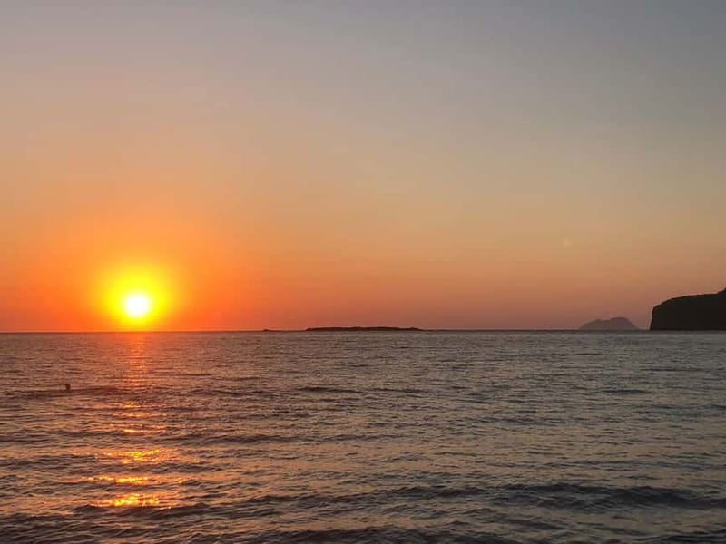Chania: Private Cruise with Sup Food & Unlimited Drinks - Sunset, dinner, and special occasions