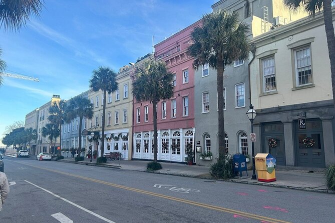 Charleston's Crafts & Cocktails tour - Starting at Henry’s beside the City Market