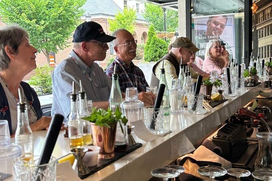 Chattanooga: Group Cocktail Making Class - What happens during the one-hour class