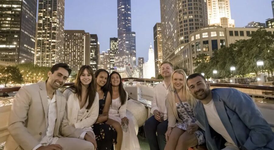 Chicago River: Guided Sunset Cocktail & Architecture Tour - Key points to know before you book