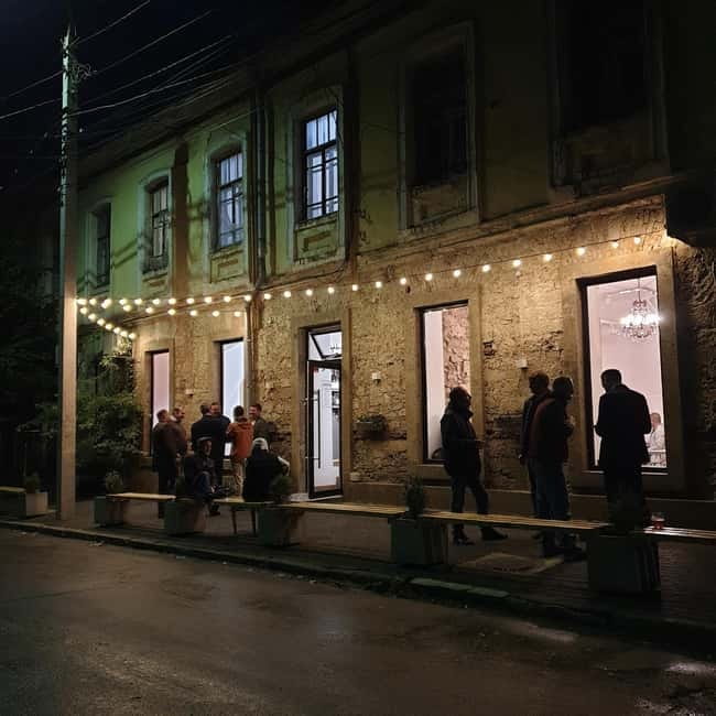 Chisinau: Cocktail Bar & Pub Crawl and Wine Bars - Three stops, three different drinks