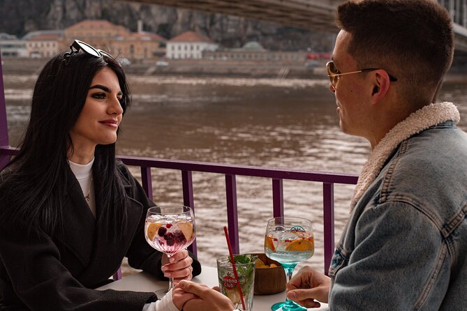 Cocktail Cruise and City Views on the Danube in Budapest - Parliament and the Castle District after dark