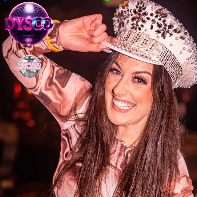Cocktail Masterclass with Drag Queens @ Dysco, Liverpool - How the group system keeps everyone involved