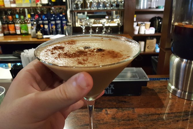 Cocktails & Cannoli: Boston's North End Dessert Tour - Walking, timing, and what to wear