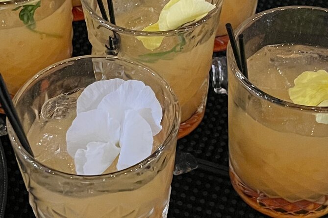Cocktails & Culinary Gems: Boston's Evening Food & Drink Tour - Fried clams at Boston’s oldest fish market