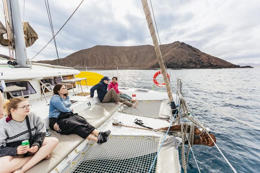 Corralejo: Lobos Island Catamaran Tour with Drinks & Snorkel - FAQ