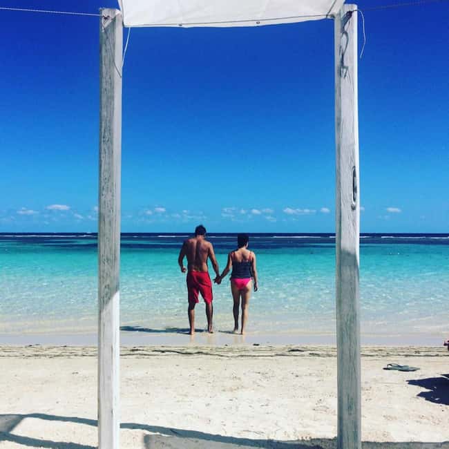 Costa Maya: Beach with Open Bar, Massage, Lunch & Snorkeling - Your shaded bed and the Mahahual beach setting