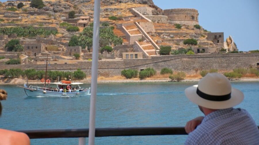 Crete: Mirabello Bay Cruise with Onboard Cocktail - The slow cruise across Mirabello Gulf