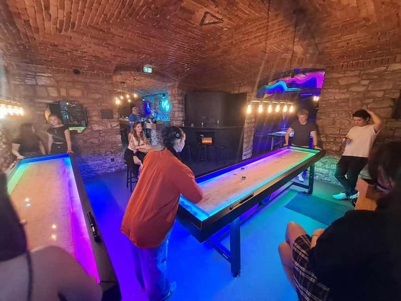 Crew Bar Prague: Open bar, ping pong or shuffleboard game - A quick game with more going on than a bar stool