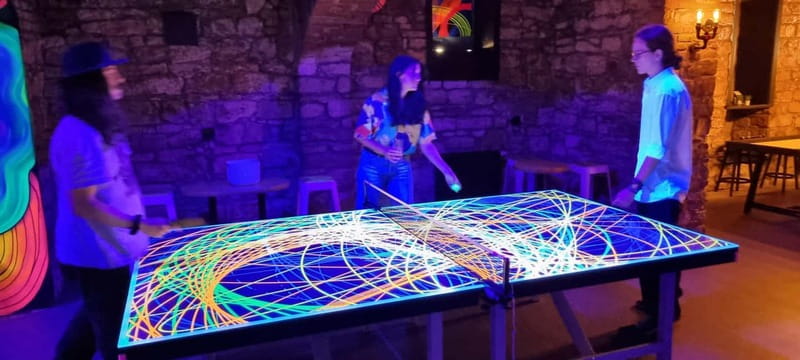 Crew Bar Prague: Open bar, ping pong or shuffleboard game - Is Crew Bar Prague worth booking?