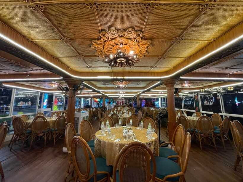 Da Nang: Han River Night Cruise with Sunrise Cocktail - Finding a good seat on a large cruise ship