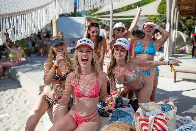 Deluxe Catamaran tour to Isla Mujeres with Open Bar and Lunch - Key points to know before booking