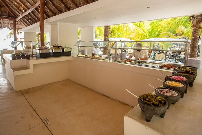 Deluxe Catamaran tour to Isla Mujeres with Open Bar and Lunch - One hour on Isla Mujeres