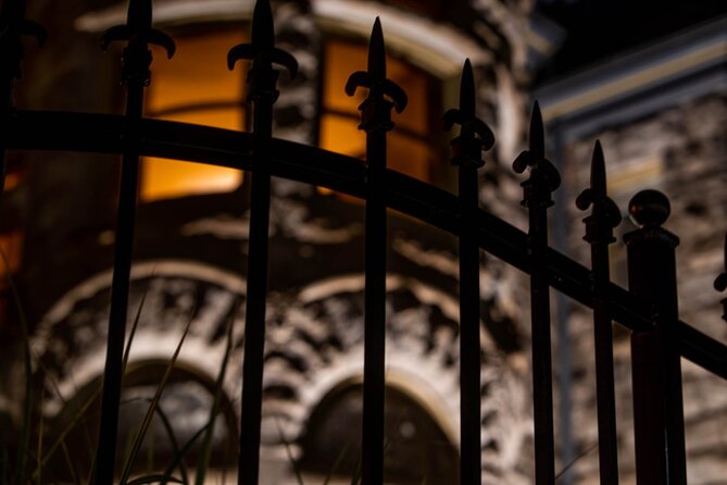 Denver: Spirits & Spirits Haunted Pub Crawl - Guides make or break this experience