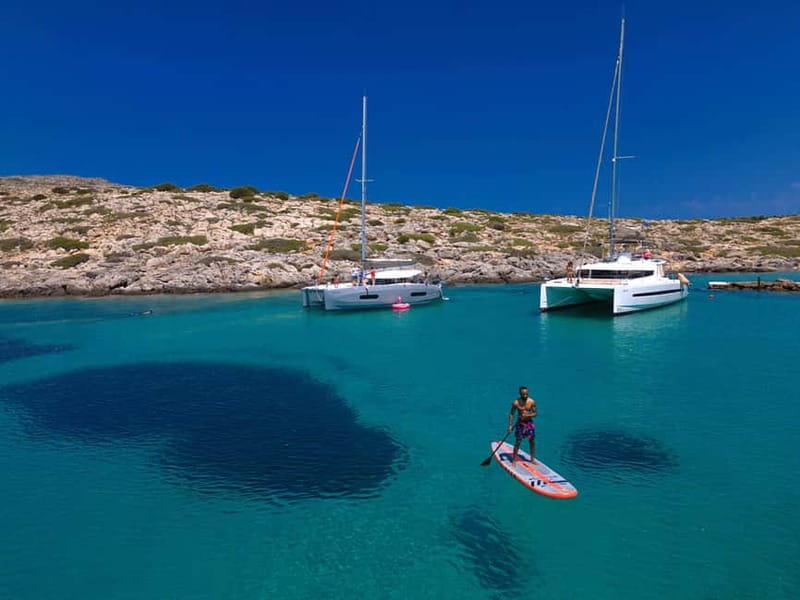 Dia Island Catamaran – Premium Lunch, Open Bar, Small Group - The lunch is a real part of the experience