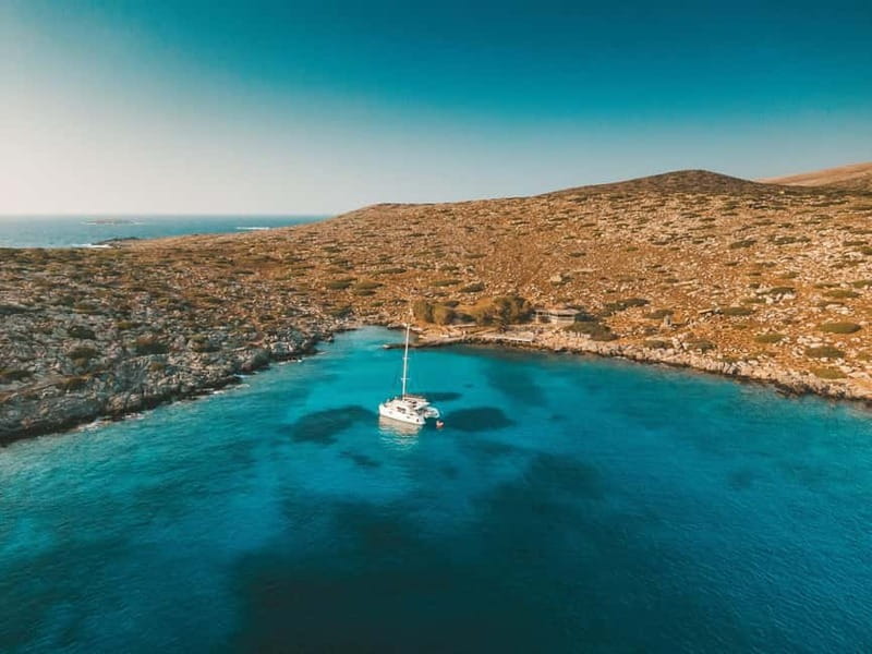 Dia Island Catamaran – Premium Lunch, Open Bar, Small Group - The return sail and the length of the day
