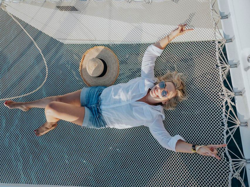 Dia Island Catamaran – Premium Lunch, Open Bar, Small Group - Is $176 a fair price?