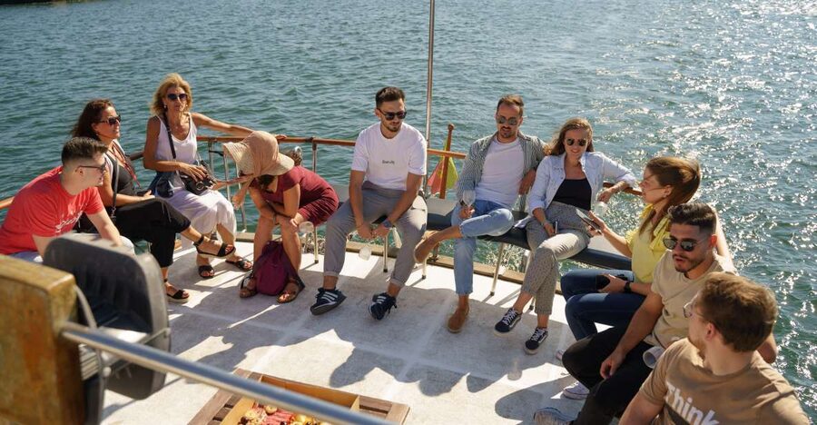 Douro River: Party Boat Tour - A birthday party with Porto as the backdrop