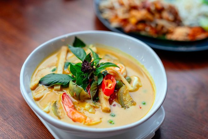Drinks & Bites in Bangkok Private Tour - Timing, walking, and what to expect on the route