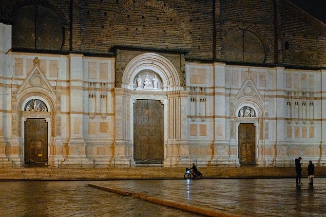 Drinks & Bites in Bologna Private Tour - Walking, timing, and practical comfort