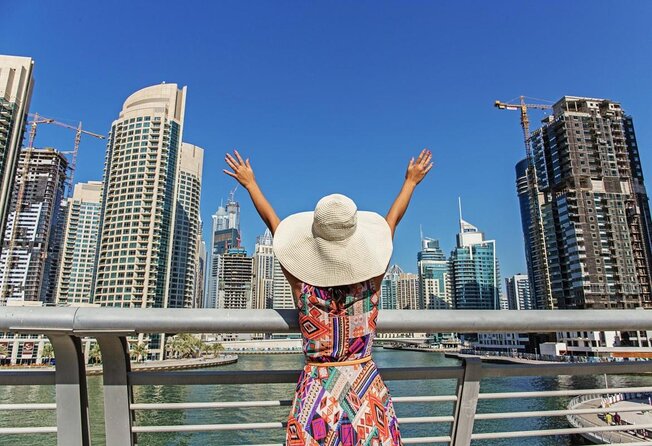 Dubai Marina Dinner Cruise with Live Music & Open Bar - Key points to know before booking