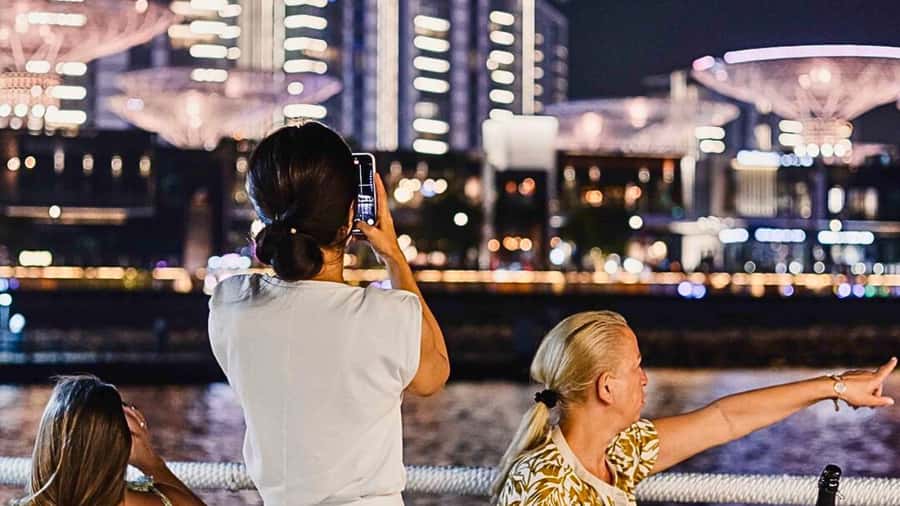 Dubai: Marina Premium Dinner Cruise with Unlimited Drinks - Is $59 good value?