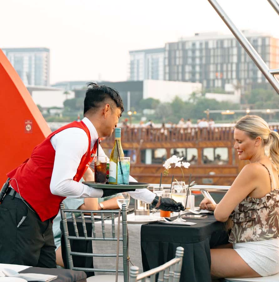 Dubai: Sunset or Dinner Cruise with Live Music & Open Bar - The Route: Dubai Marina to Ain Dubai