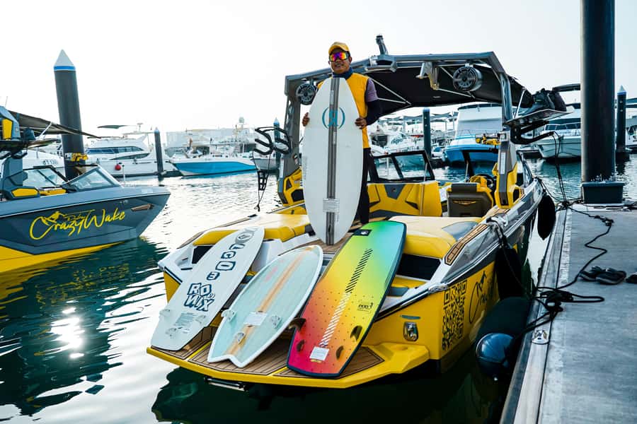 Dubai wakesurfing & wakeboarding: Snacks & drinks included! - The refreshment and photography details