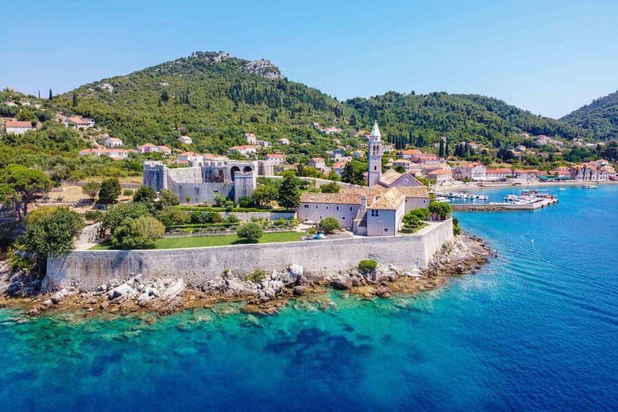 Dubrovnik: 3 Islands Fun Boat Trip with Drinks (FR, ES, EN) - Šipan: olive trees and a shorter visit
